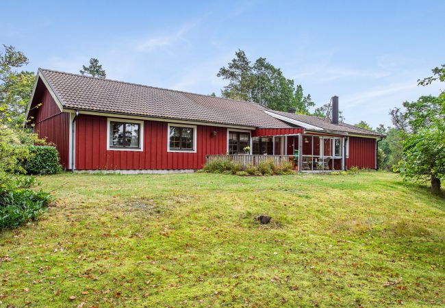 Ferienhaus in Bergkvara - Grosses Ferienhaus am Meer mit Sauna, Boot und Internet Ferienhaus in Bergkvara - Grosses Ferienhaus am Meer mit Sauna, Boot und Internet