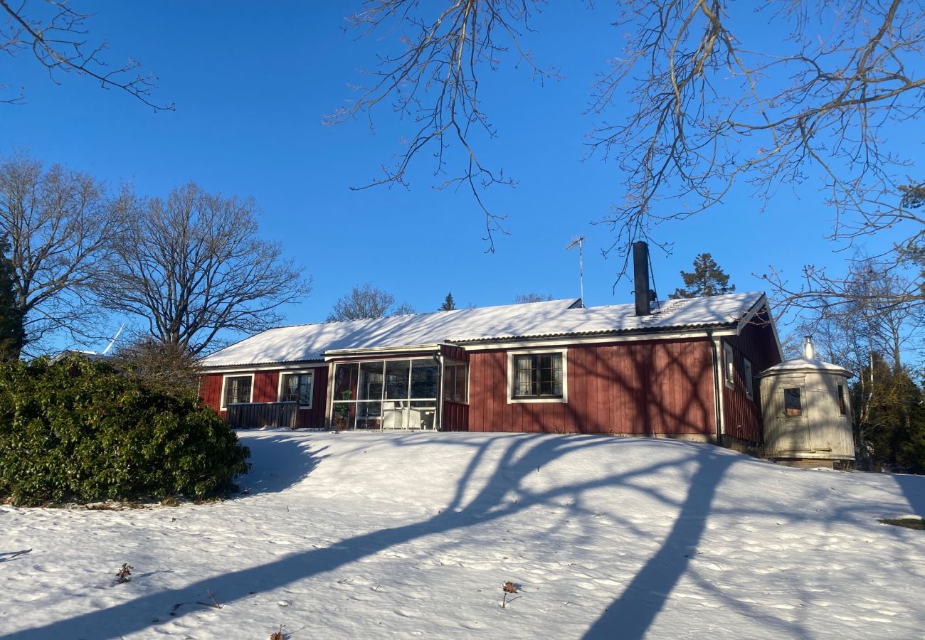 Ferienhaus in Bergkvara - Grosses Ferienhaus am Meer mit Sauna, Boot und Internet