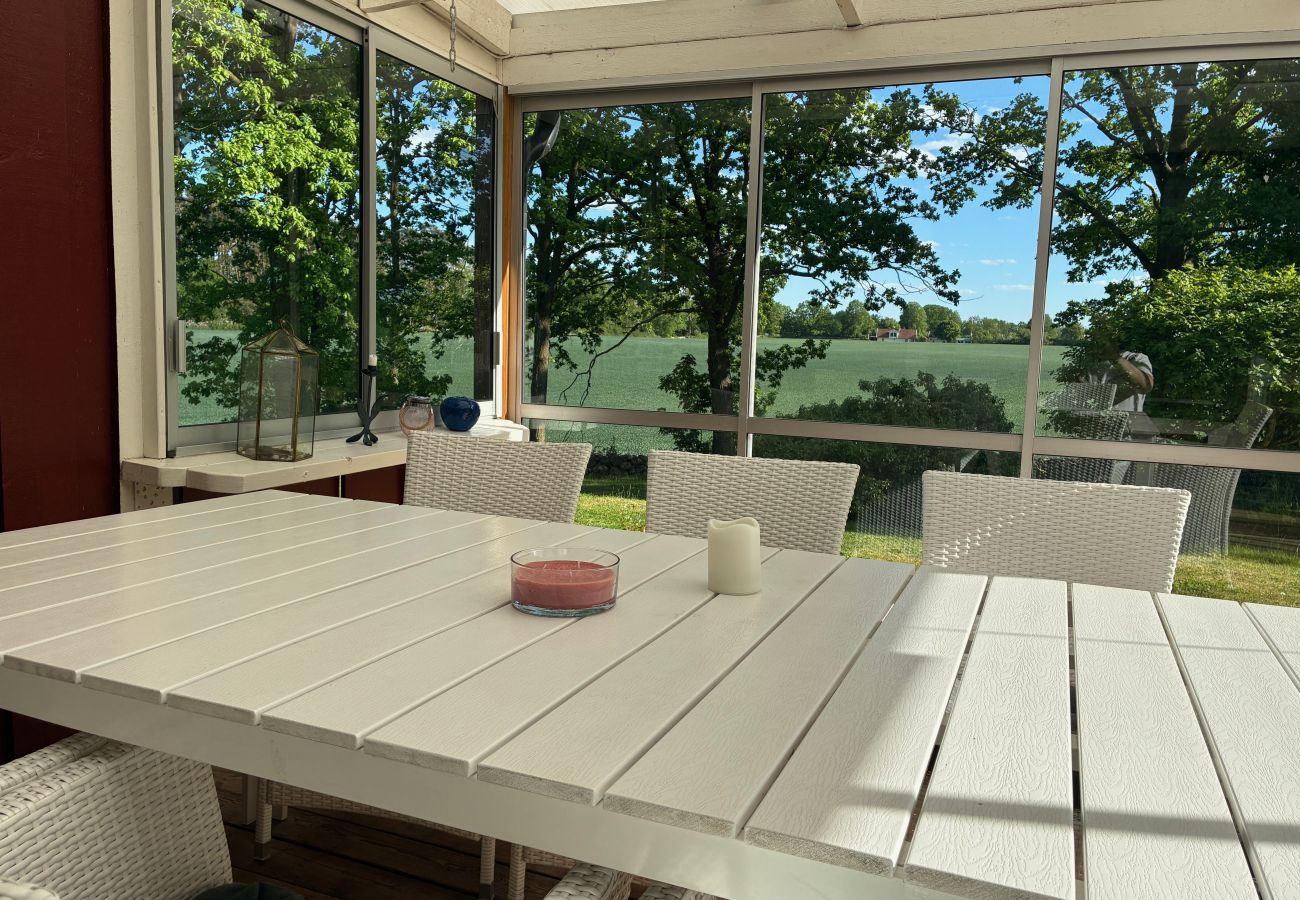 Ferienhaus in Bergkvara - Grosses Ferienhaus am Meer mit Sauna, Boot und Internet