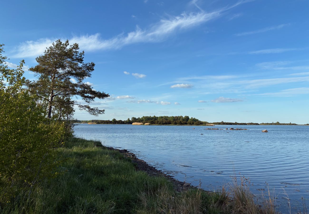 Ferienhaus in Bergkvara - Grosses Ferienhaus am Meer mit Sauna, Boot und Internet