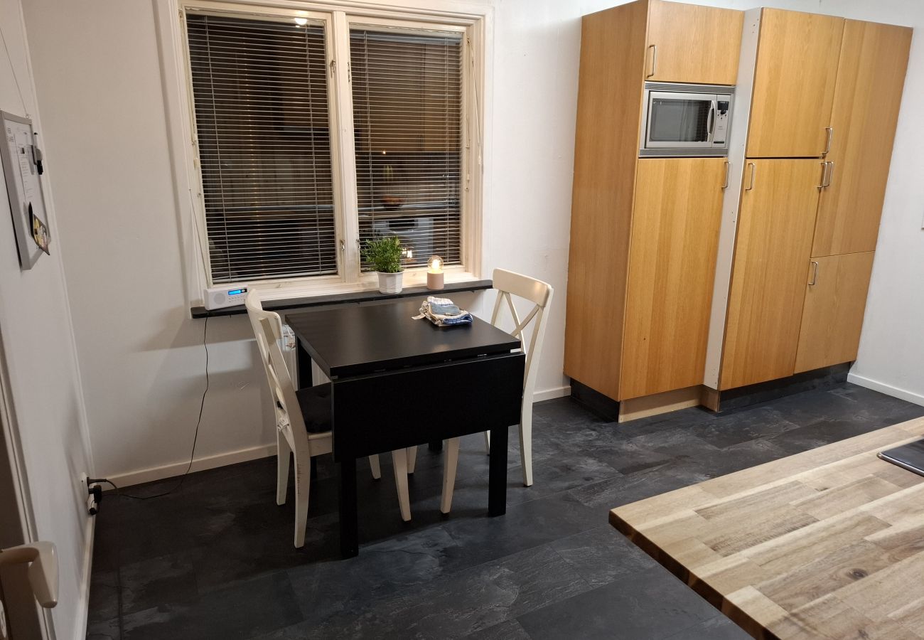 Ferienwohnung in Björna - Schönes naturnahes Apartment unweit zur Hohen Küste