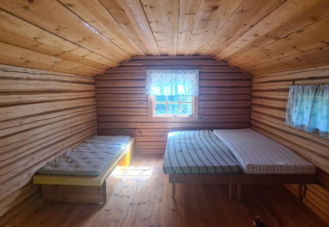 Ferienhaus in Lesjöfors - Urlaub im Wald an einem kleinen See in Värmland