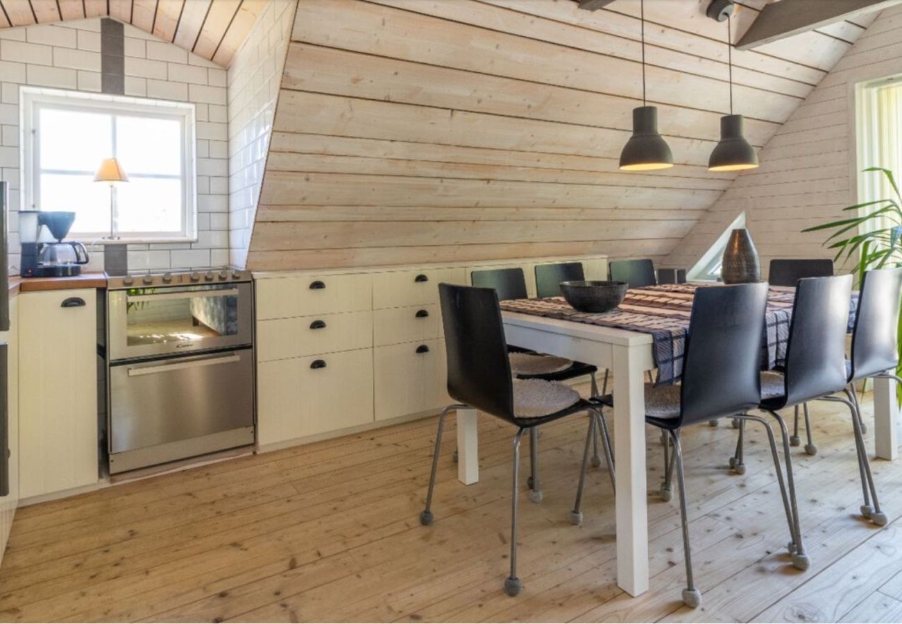 Ferienwohnung in Drottningskär - Dachgeschoss-Apartment mit Meerblick im Schärengarten auf der Insel Aspö