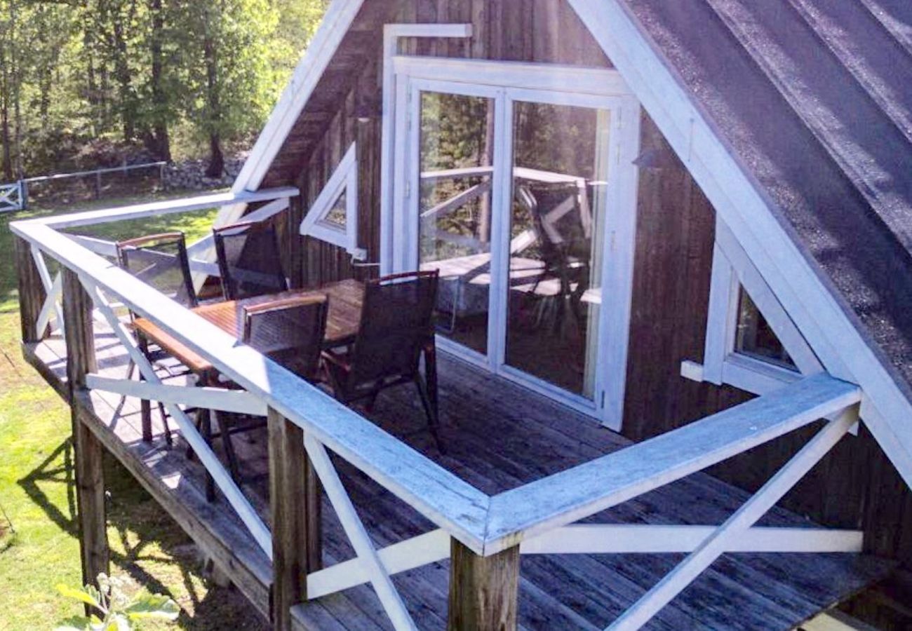 Ferienwohnung in Drottningskär - Dachgeschoss-Apartment mit Meerblick im Schärengarten auf der Insel Aspö