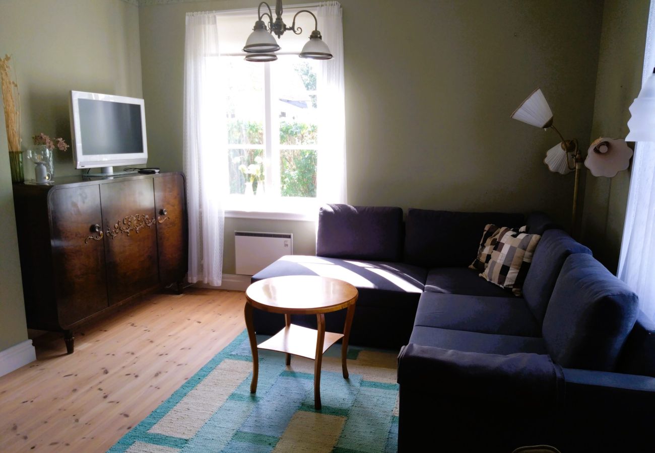 Ferienhaus in Södra VI - Charmantes rot-weisses Ferienhaus mit Seeblick bei Vimmerby