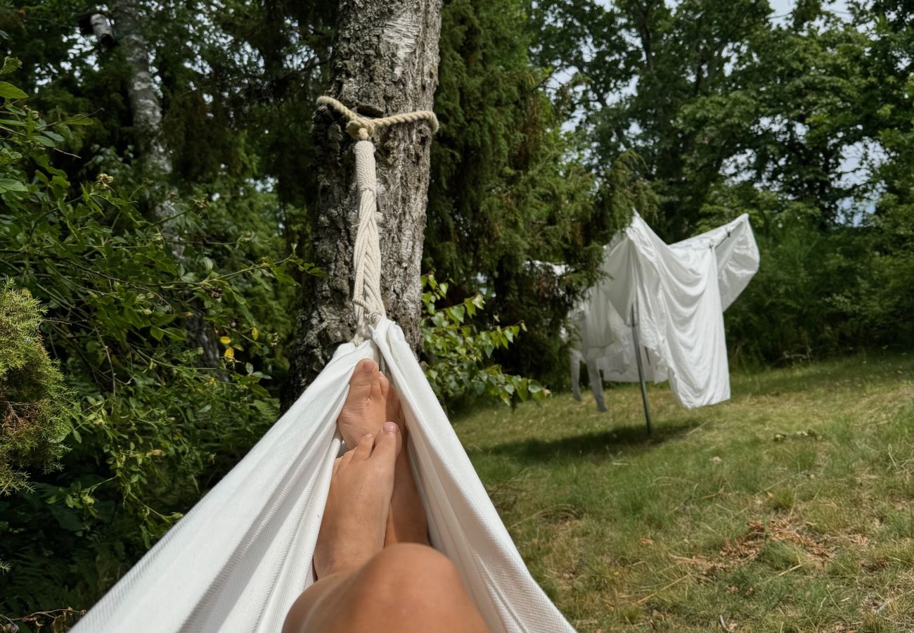 Ferienhaus in Bergkvara - Urlaub in einer idyllischen Schärenlandschaft, nur einen Steinwurf vom Meer entfernt im wunderschönen Bergkvara.