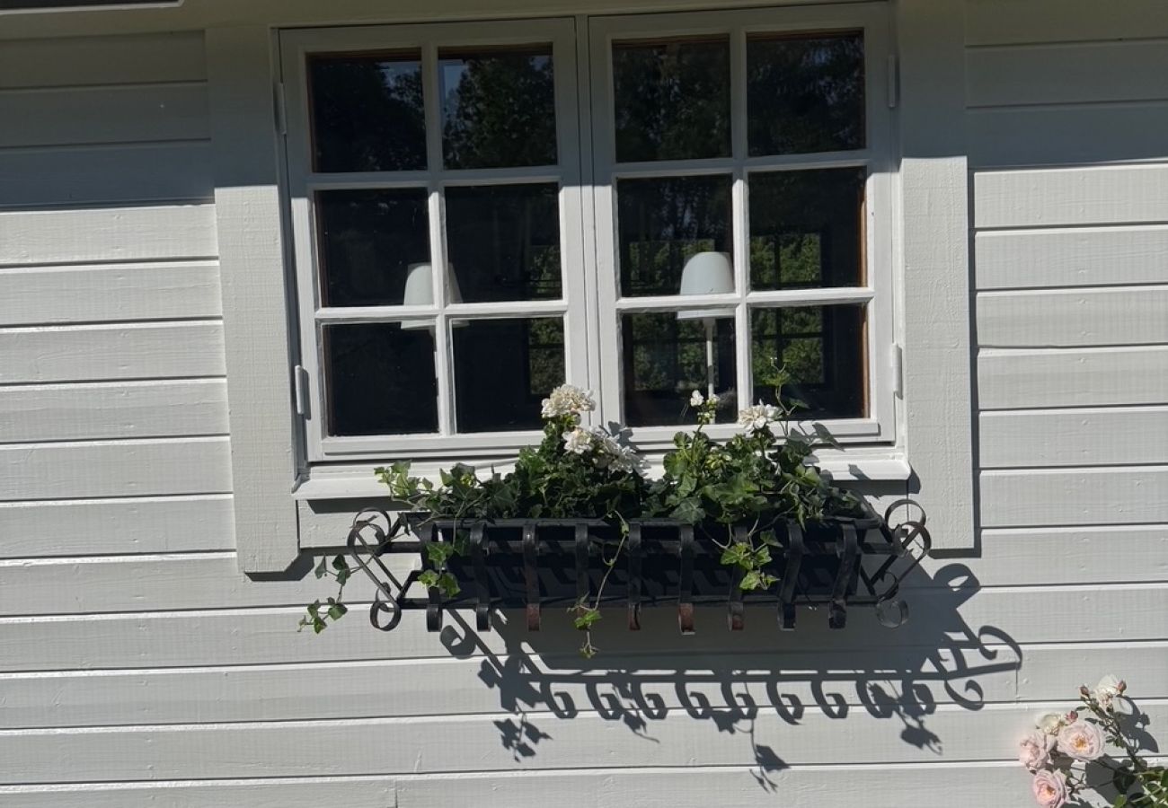 Ferienhaus in Bergkvara - Urlaub in einer idyllischen Schärenlandschaft, nur einen Steinwurf vom Meer entfernt im wunderschönen Bergkvara.