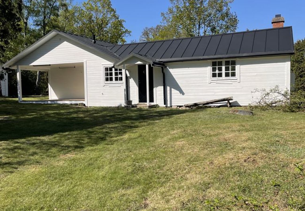 Ferienhaus in Bergkvara - Urlaub in einer idyllischen Schärenlandschaft, nur einen Steinwurf vom Meer entfernt im wunderschönen Bergkvara.
