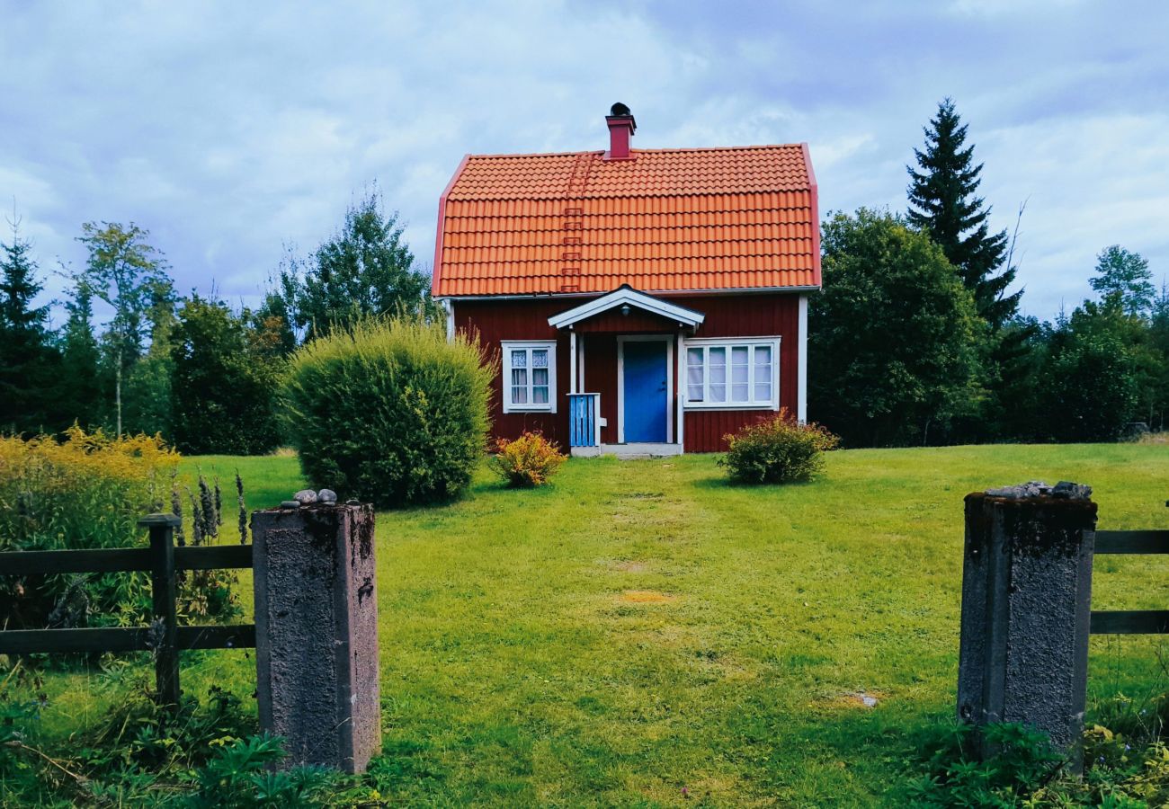 Ferienhaus in Ydre - Charmanter Hof einsam auf dem Lande (Achtung: Trockentoilette, Aussendusche)