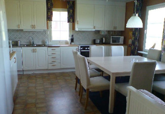 House in Mölnbo - Cozy holiday home with lake view on a horse farm near Stockholm House in Mölnbo - Cozy holiday home with lake view on a horse farm near Stockholm