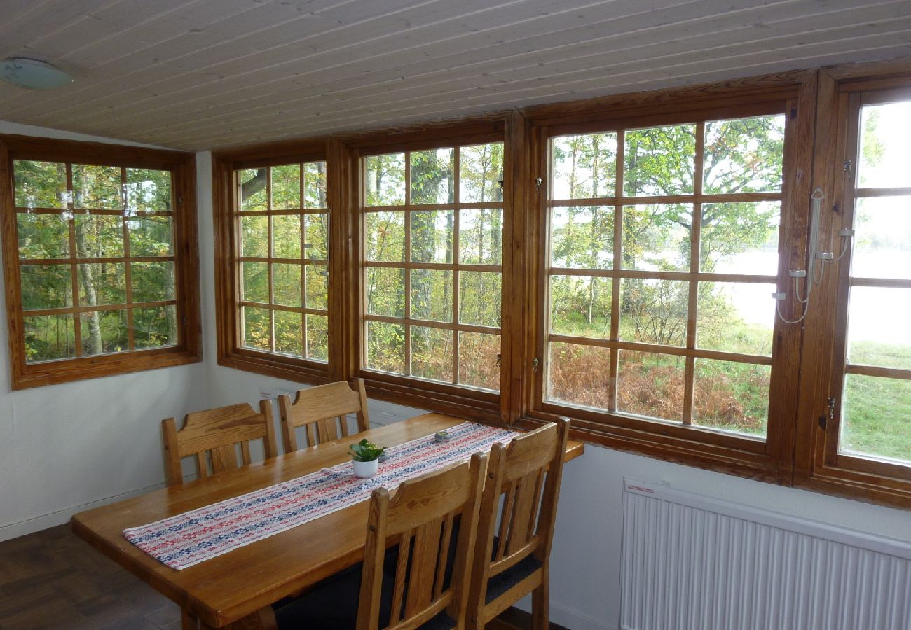 House in Markaryd - Cottage right on the Loka Lake with its own boat