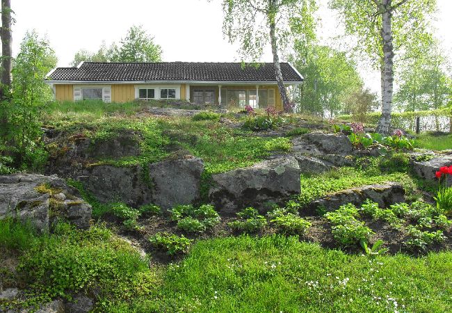 House in Torsö - Holiday home right by Lake Vänern House in Torsö - Holiday home right by Lake Vänern