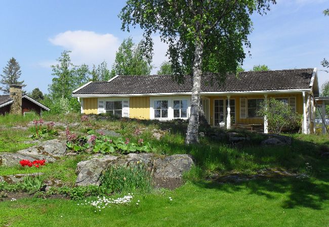 House in Torsö - Holiday home right by Lake Vänern House in Torsö - Holiday home right by Lake Vänern