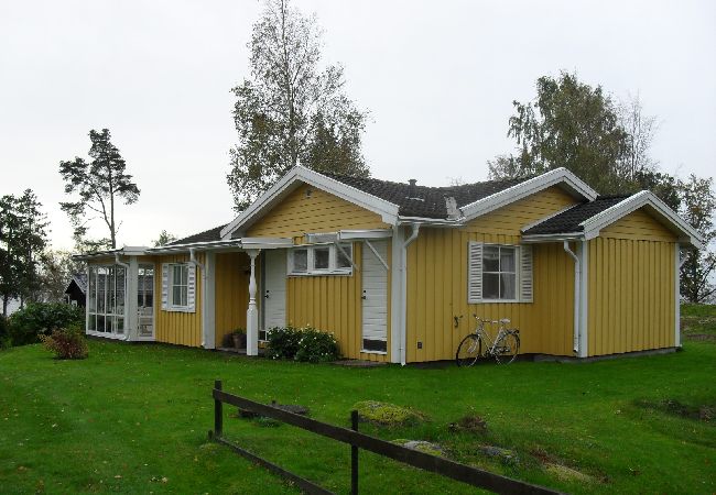 House in Torsö - Holiday home right by Lake Vänern House in Torsö - Holiday home right by Lake Vänern