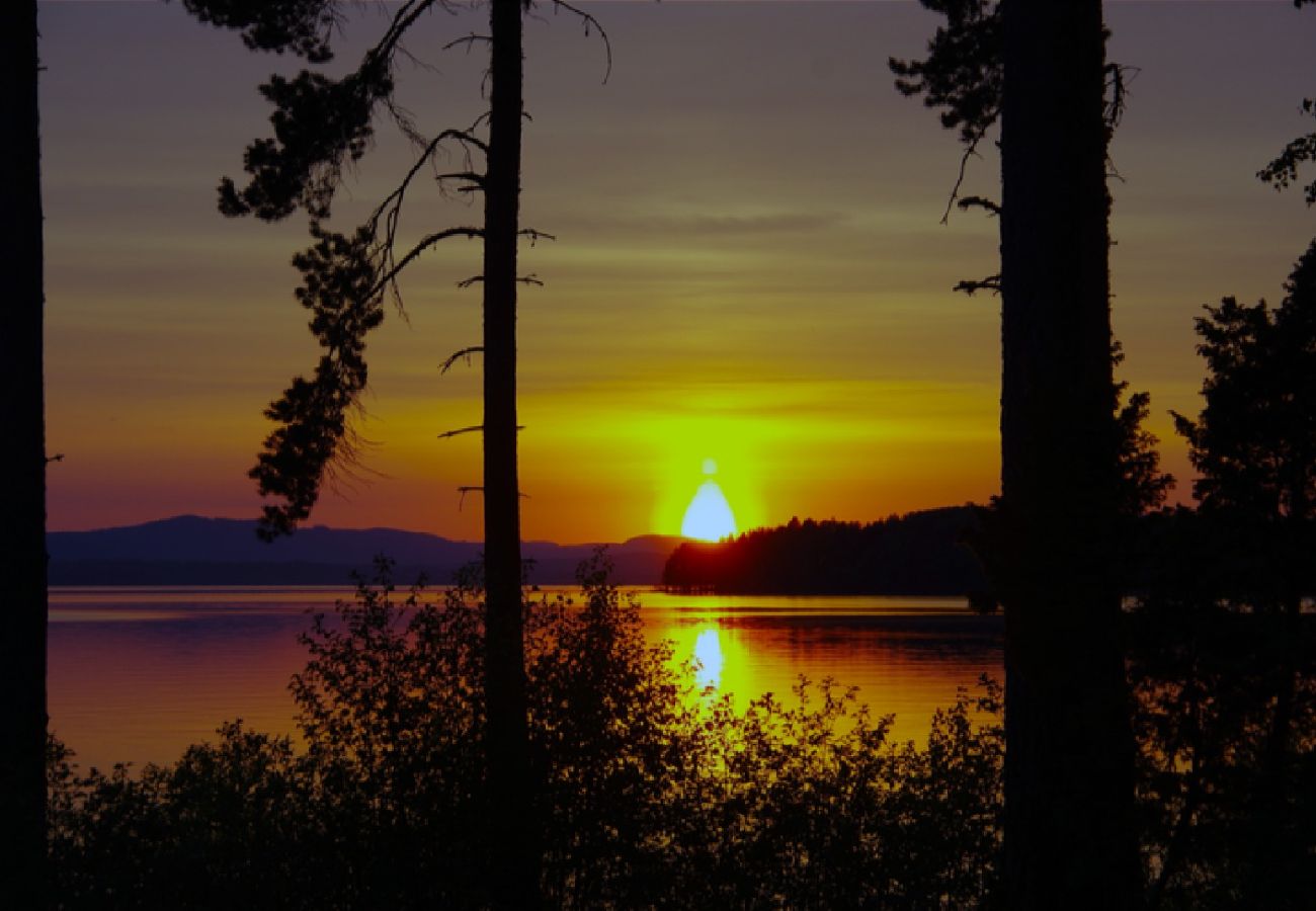 House in Orsa - Fantastic holiday home by the lake Orsasjön
