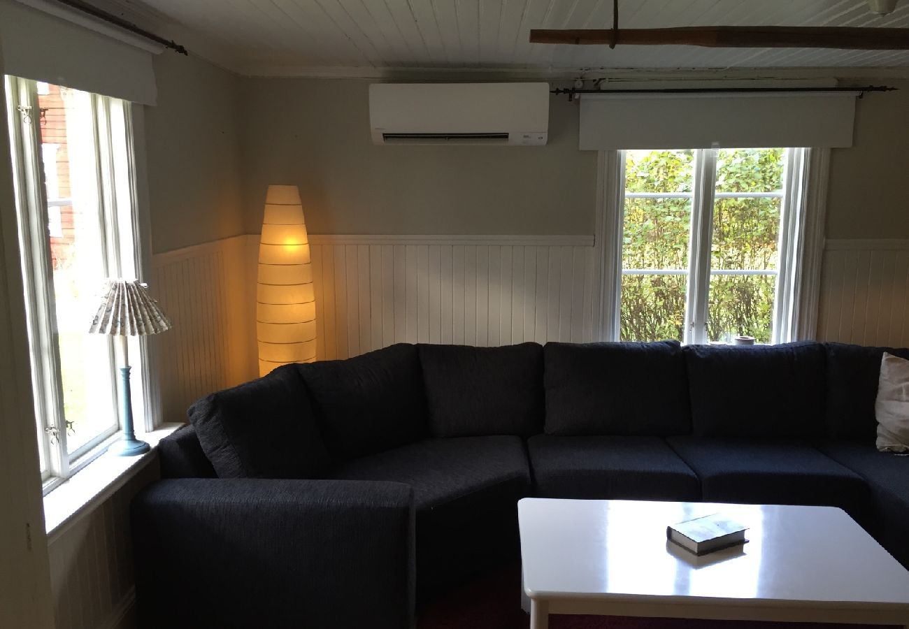 House in Hedesunda - Charming cottage not far from the banks of the Dalälven