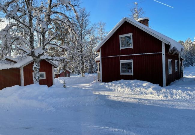 House in Lofsdalen - Charming holiday home in Lofsdalen by Lake Lofssjön House in Lofsdalen - Charming holiday home in Lofsdalen by Lake Lofssjön
