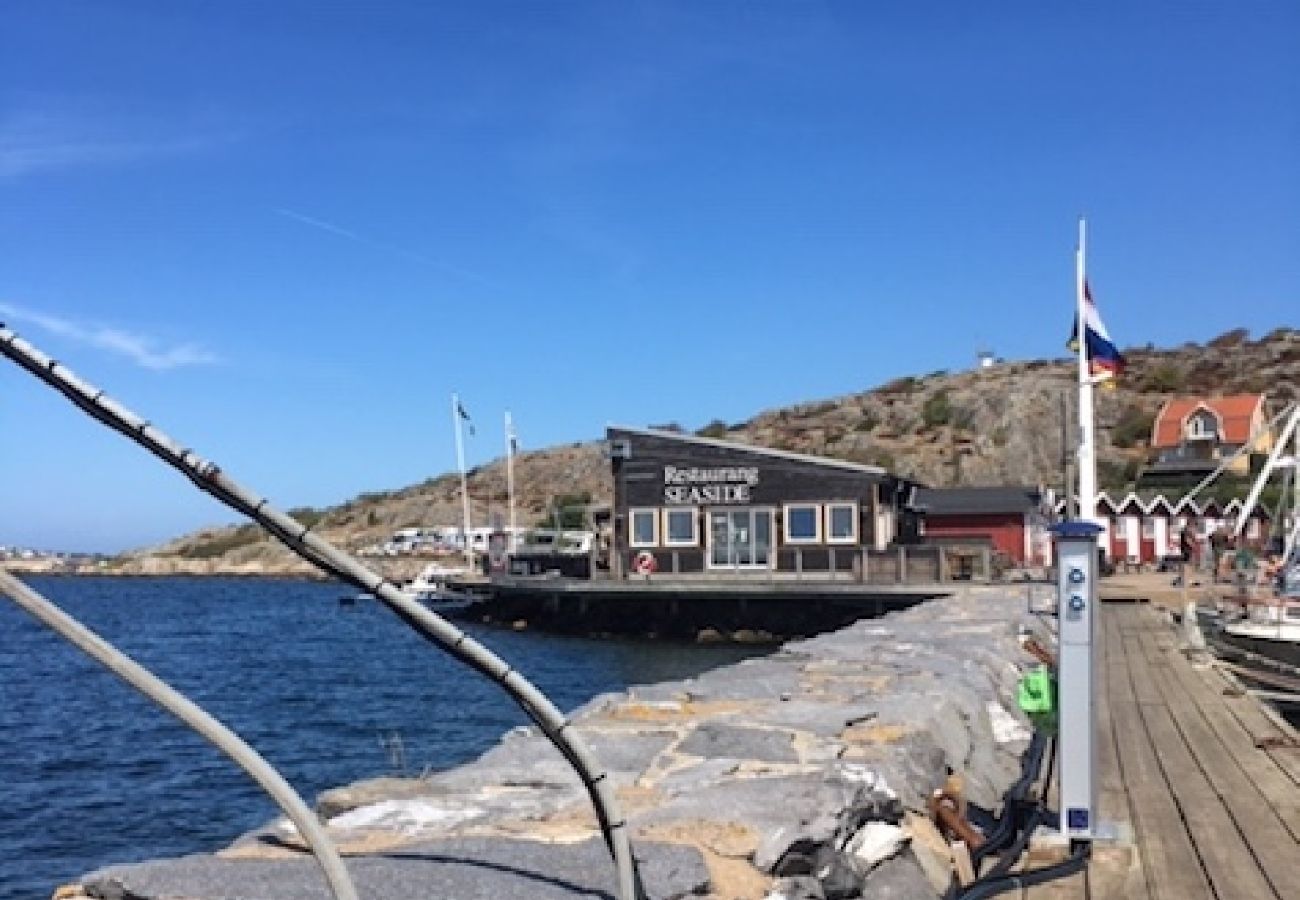 House in Bohus-Björkö - Holiday home in the northern skerries of Gothenburg 