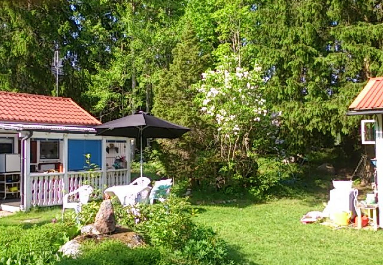 House in Edsbro - Holidays in Uppland between bathing lakes and the Baltic Sea coast