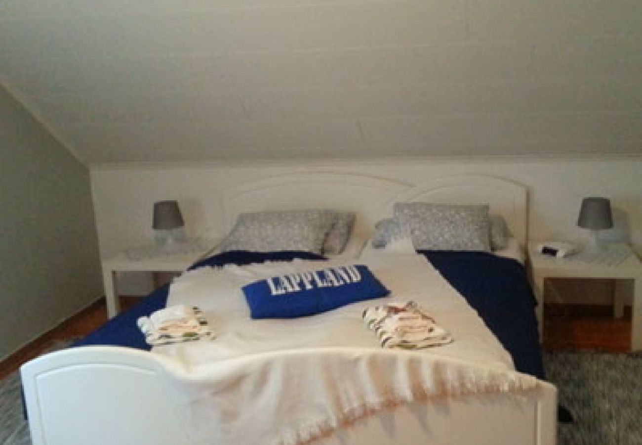 House in Abborrträsk - Comfortable holiday home directly on the lake, fishing, hunting, snowmobiling directly from the house