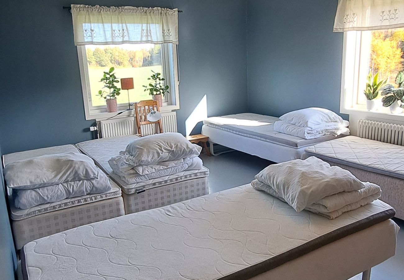 House in Karl Gustav - Large holiday home in western Sweden between 4 lakes
