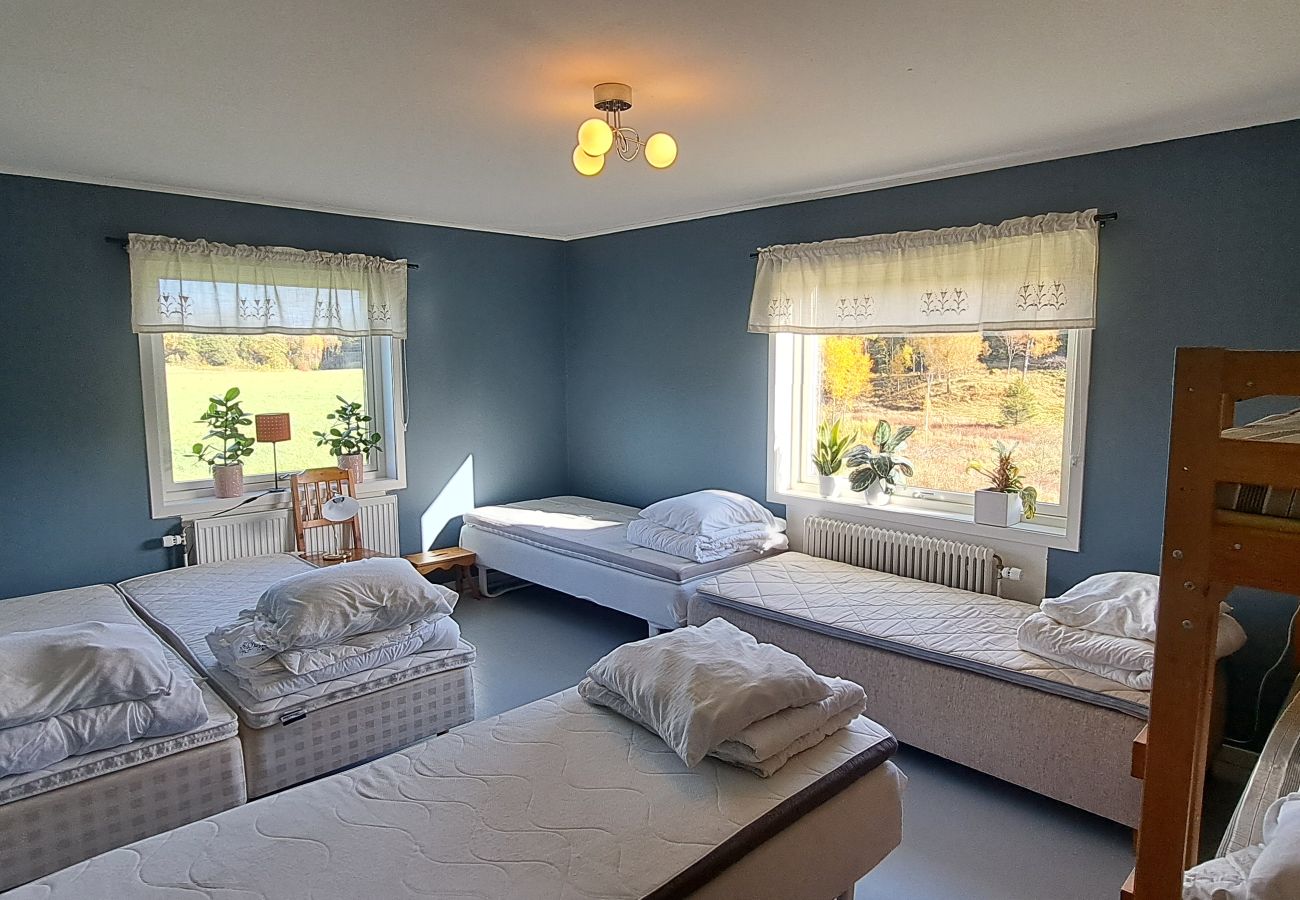 House in Karl Gustav - Large holiday home in western Sweden between 4 lakes