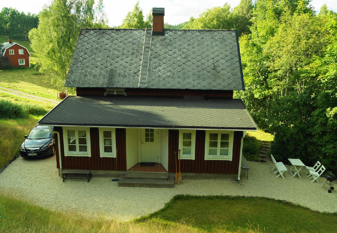 House in Bengtsfors - Kvarnstugan Laxarby