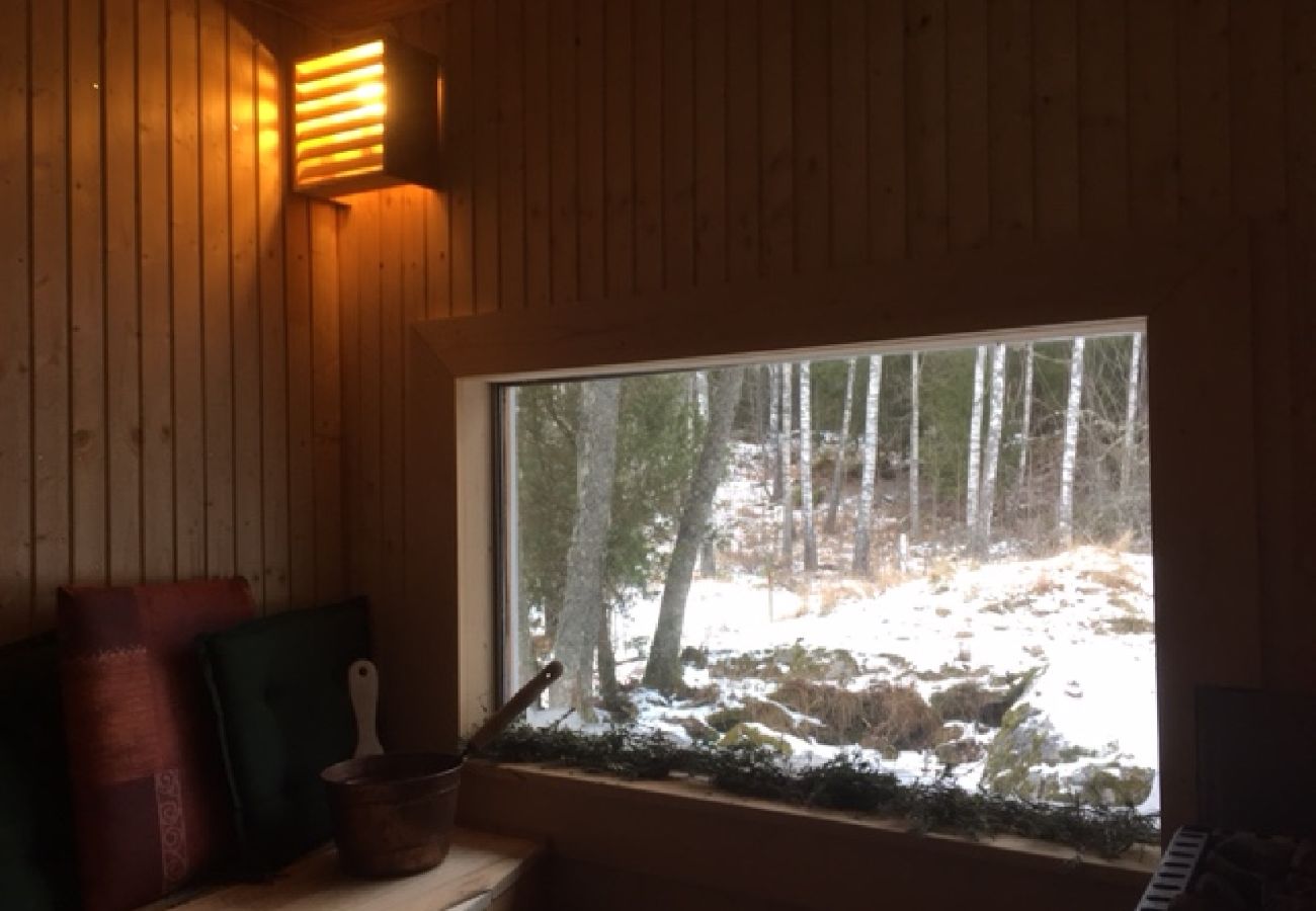 House in Aspabruk - Holiday home in the middle of the Trived forest between two lakes