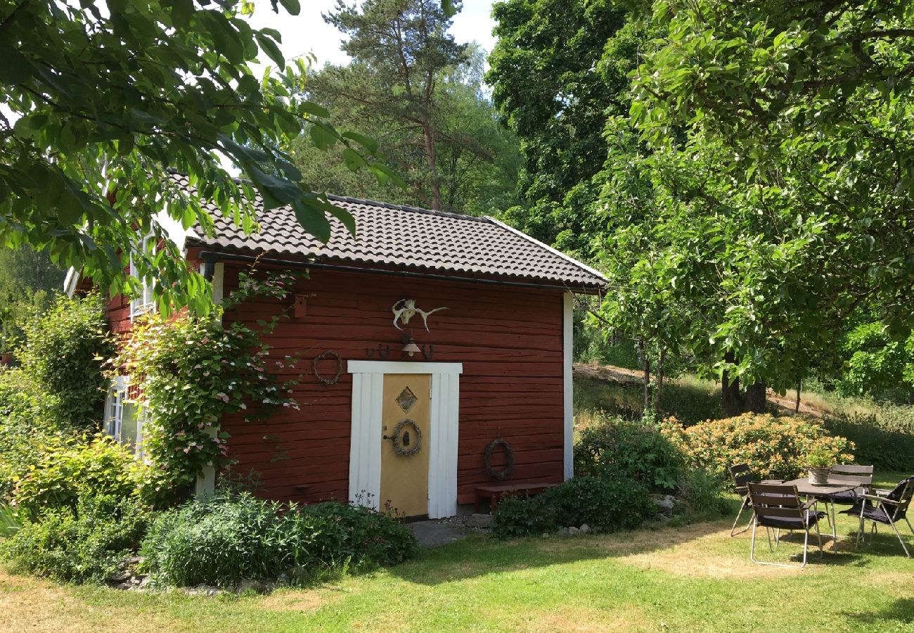 House in Aspabruk - Holiday home in the middle of the Trived forest between two lakes