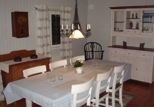 House in Lekeryd - Wonderful holiday home on a lake property in Småland