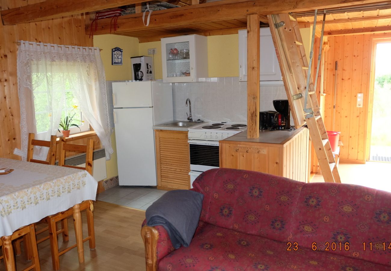 House in Håcksvik - Holiday in the forest by the river with boat, canoe and hot tub