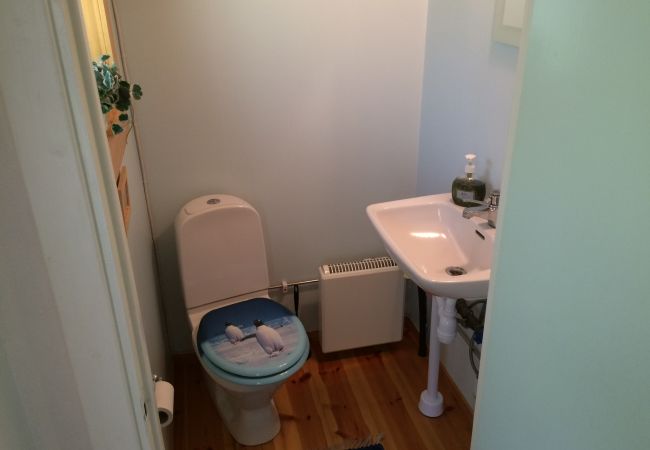 House in Köping - Cozy holiday home by the lake with its own boat House in Köping - Cozy holiday home by the lake with its own boat