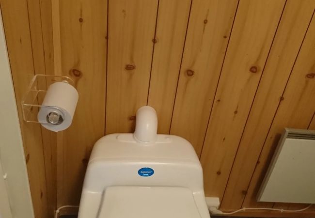 House in Kiruna - Comfortable cottage surrounded by water, fantastic scenery and in private location House in Kiruna - Comfortable cottage surrounded by water, fantastic scenery and in private location
