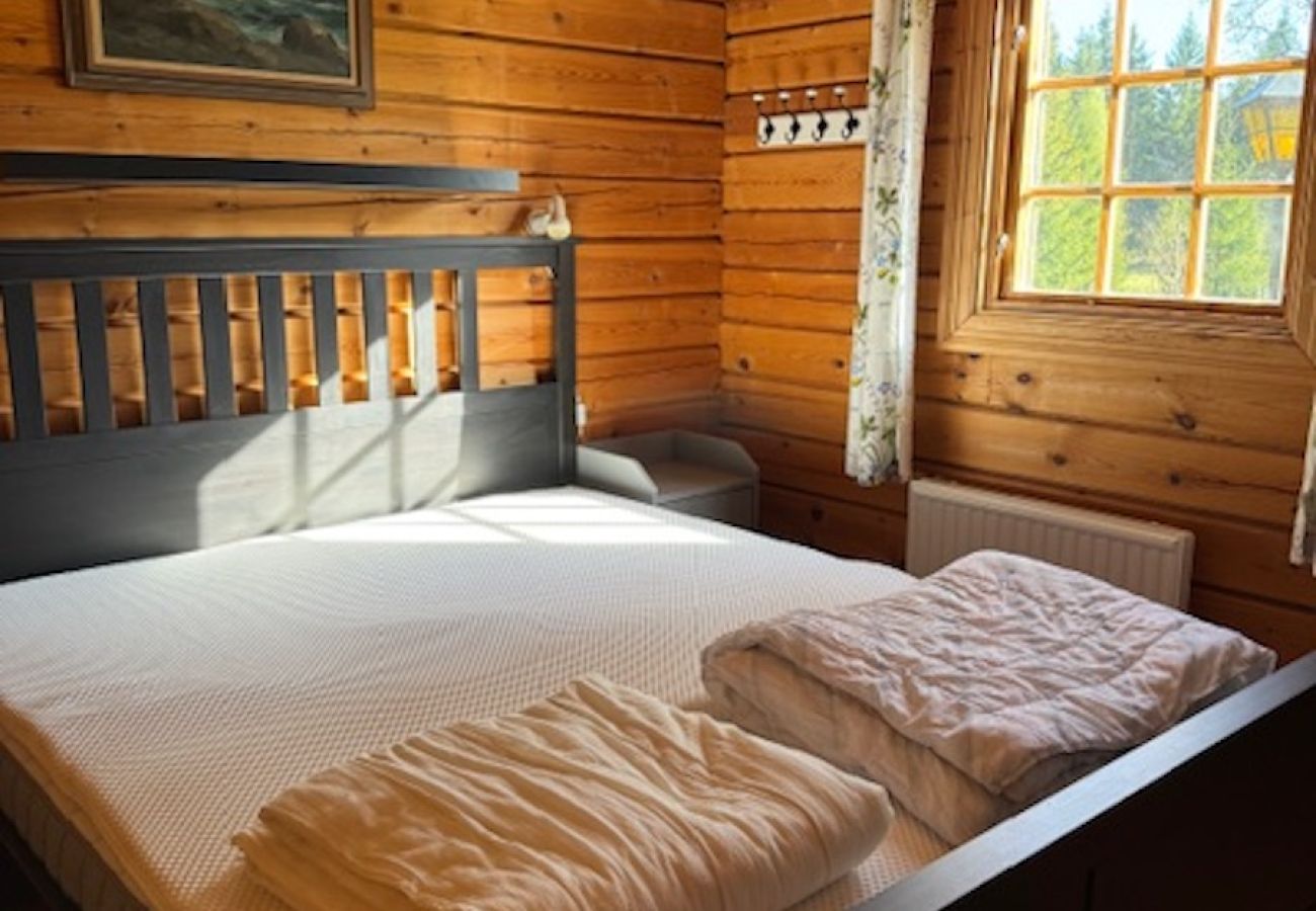 House in Lidhult - Beautiful holiday cabin between Lake Bolmen and Unnen with private boat