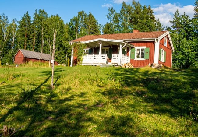 House in Säffle - A natural pearl with a boat and sauna