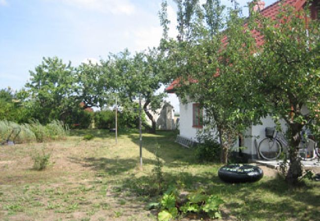 House in Köpingebro - Two holiday homes in Österlen 800 meters from the sandy beach