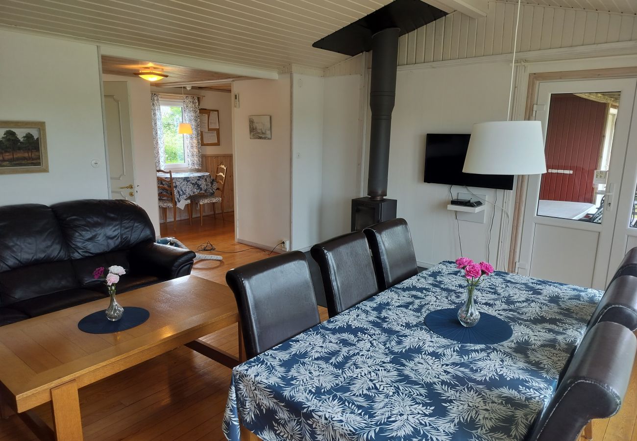 House in Köpingsvik - Beautiful holiday home with lake views on Öland