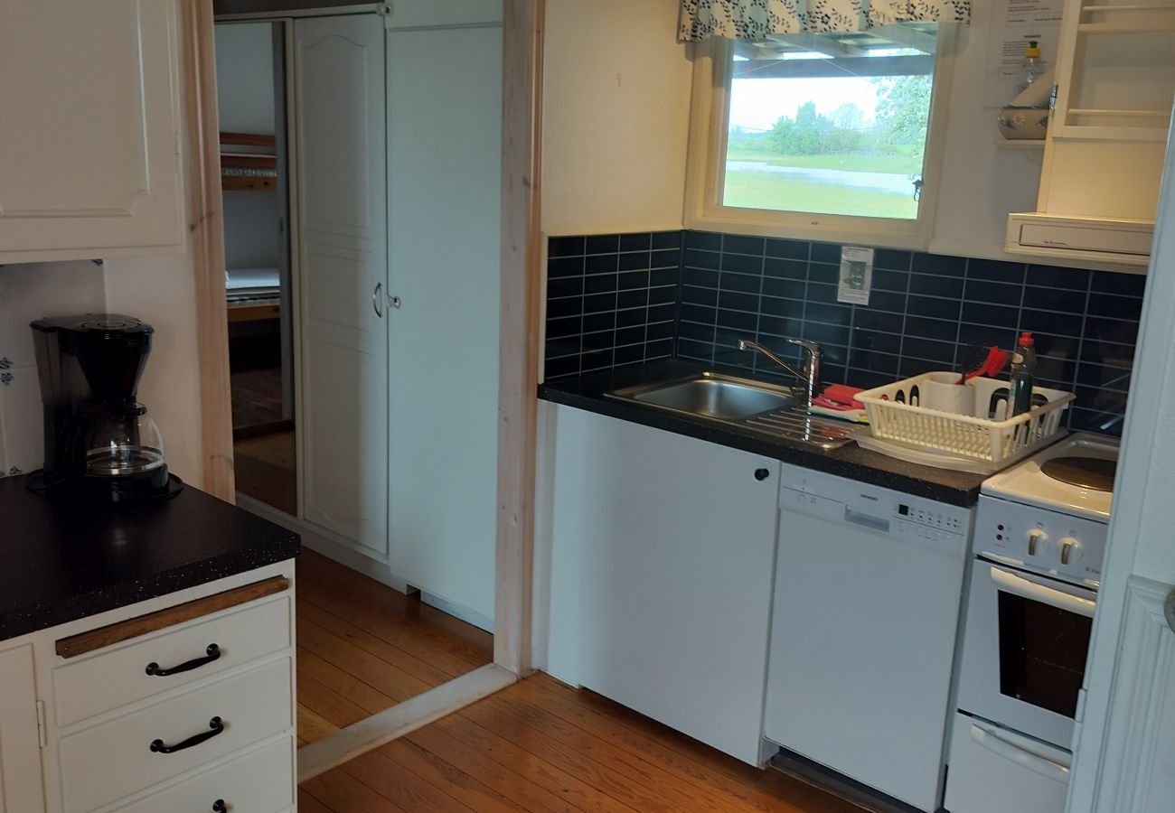 House in Köpingsvik - Beautiful holiday home with lake views on Öland