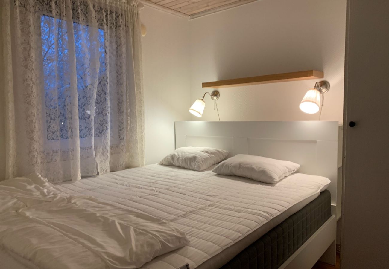 House in Köpingsvik - Beautiful holiday home with lake views on Öland