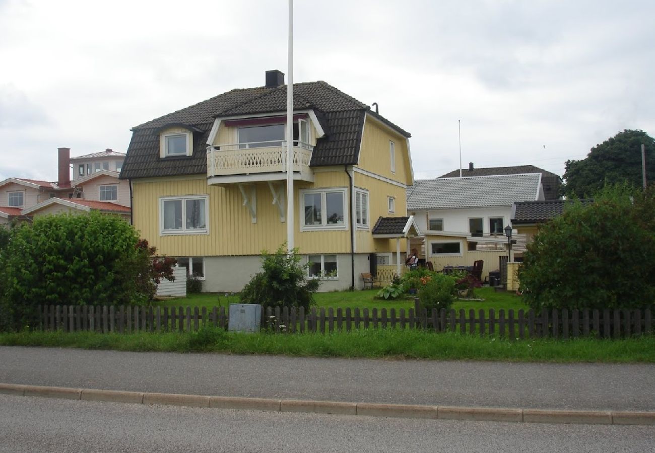 Apartment in Öckerö - Havsnära Öckerö