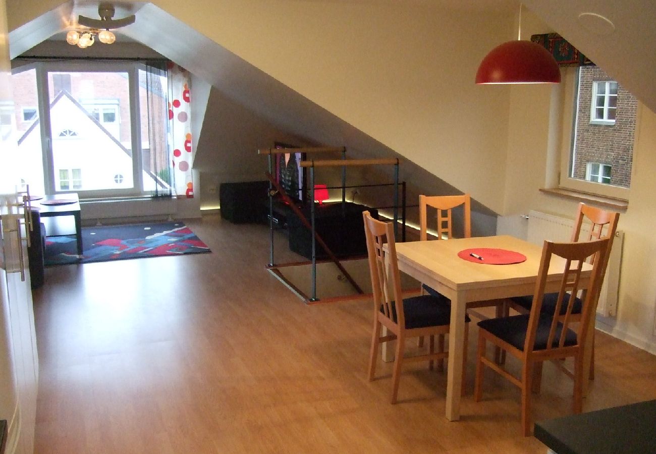 Apartment in Helsingborg - Lovely penthouse apartment in a villa in Helsingborg