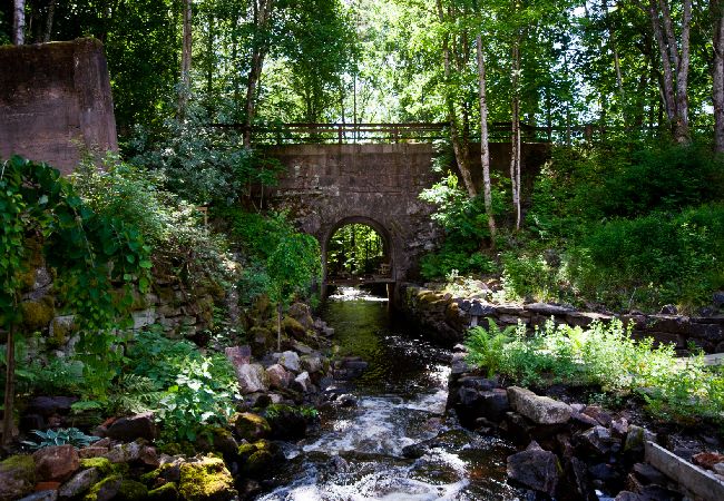 House in Alingsås - Living and fishing in wonderful nature!