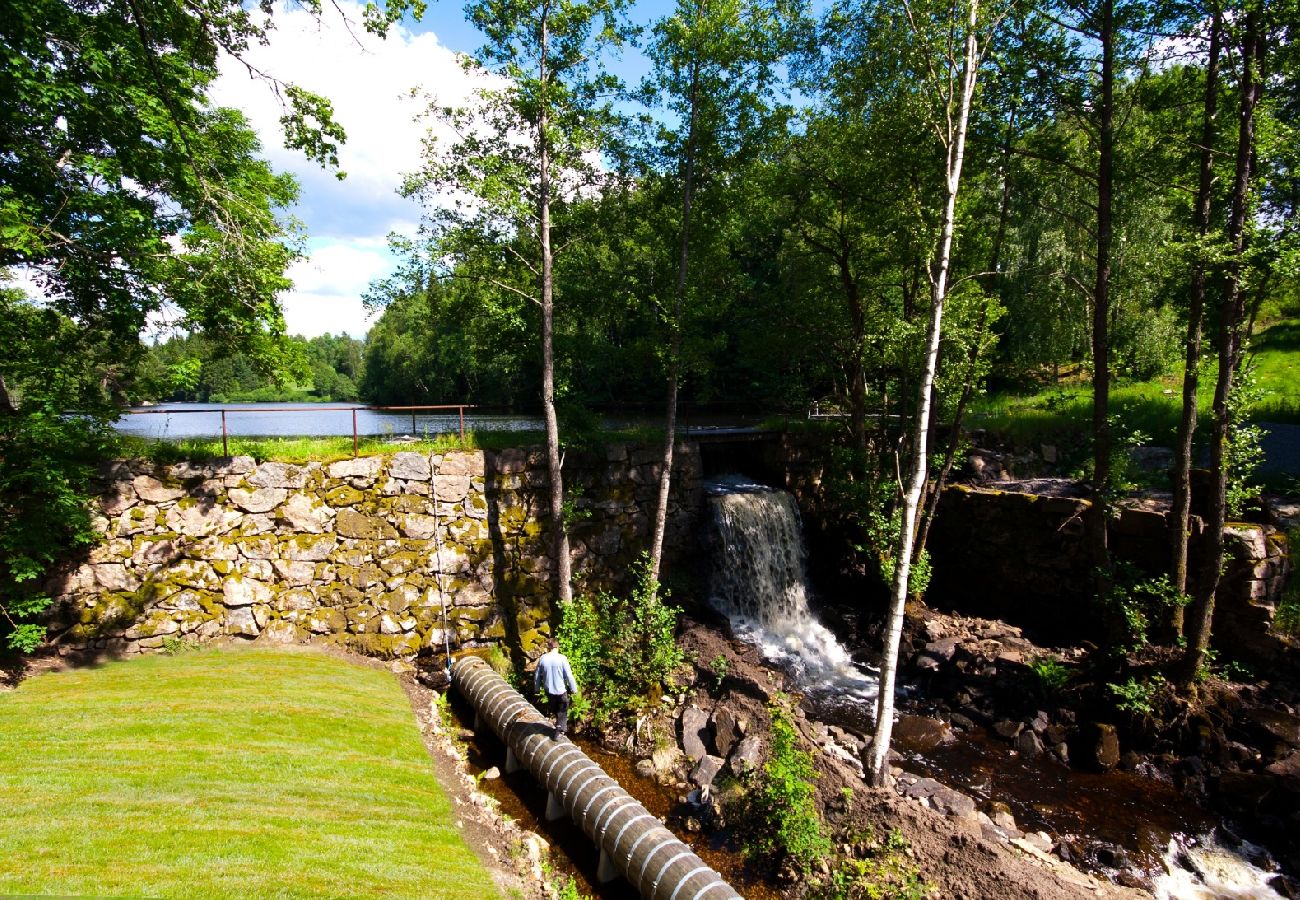 House in Alingsås - Living and fishing in wonderful nature!