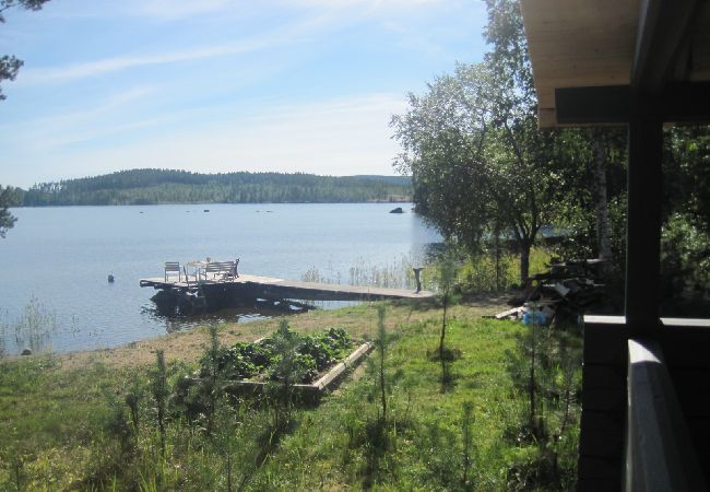 House in Liden - Log cabin right on the lake with boat