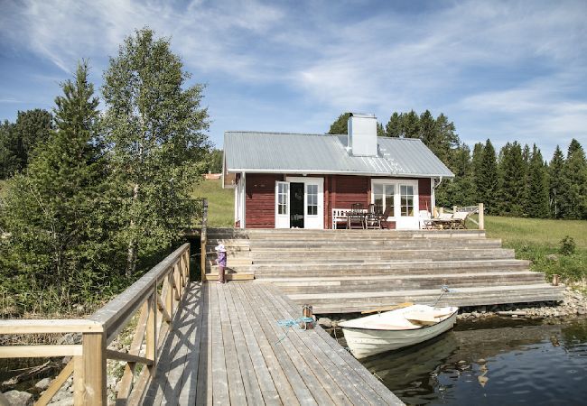 House in Gällö - Dream cottage with giant terrace directly to the seaside