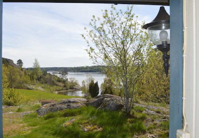 House in Vikbolandet - Archipelago cottage with lake views in all 3 directions