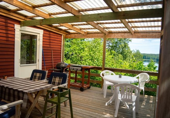 House in Vikbolandet - With lake views on the east coast of Sweden