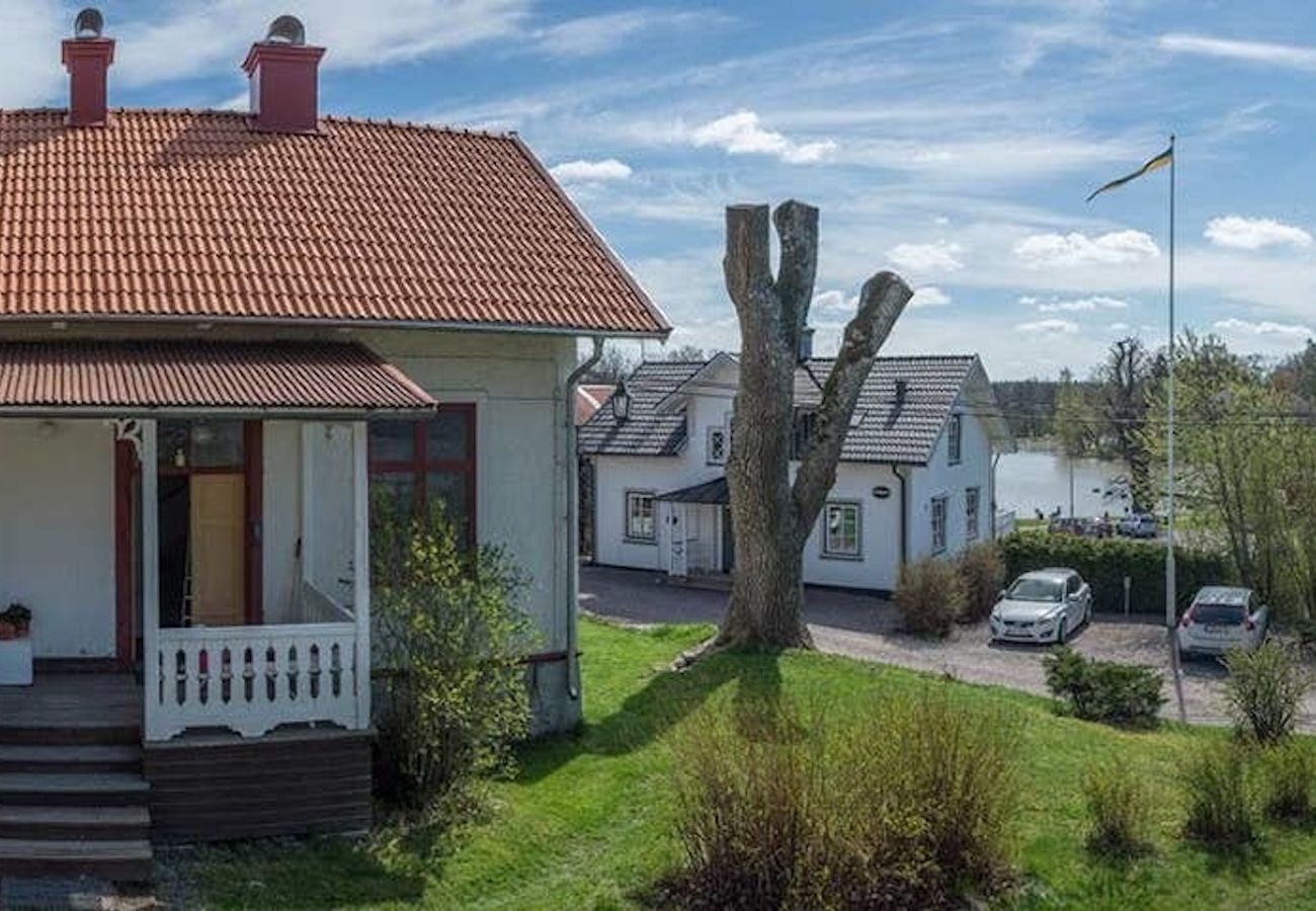 House in Söderköping - Schoolhouse near the archipelago by the Göta canal