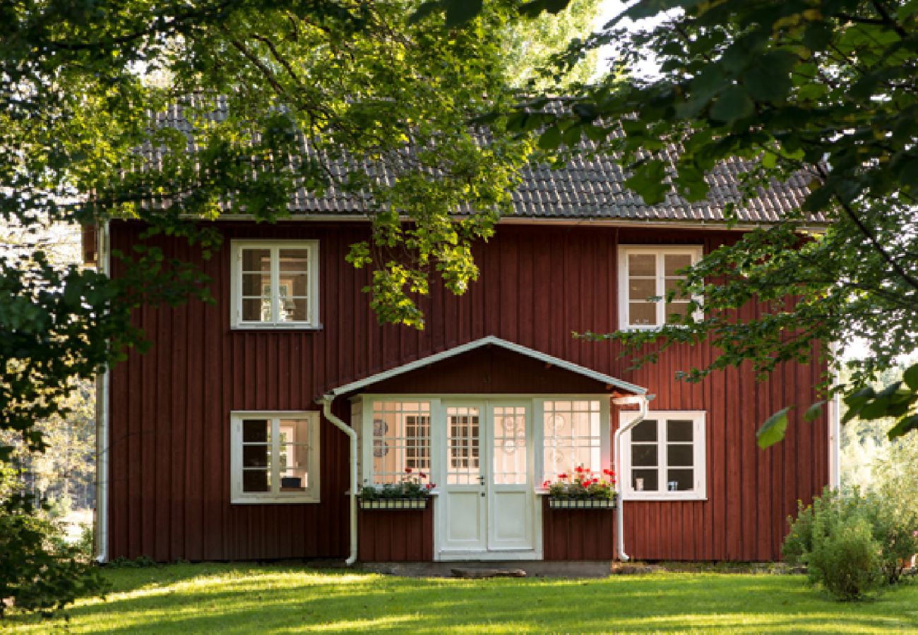 House in Brålanda - Lindeskogen