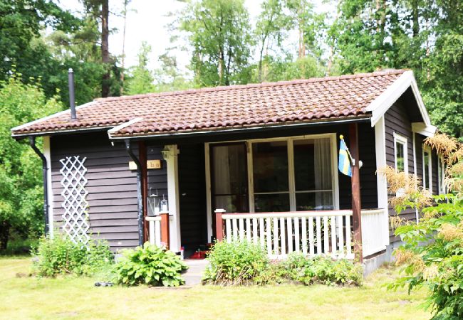  in Annerstad - Red and white holiday cottage on Lake Kösen with boat